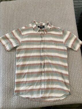 Ezekiel Short Sleeve Button Up Size Medium